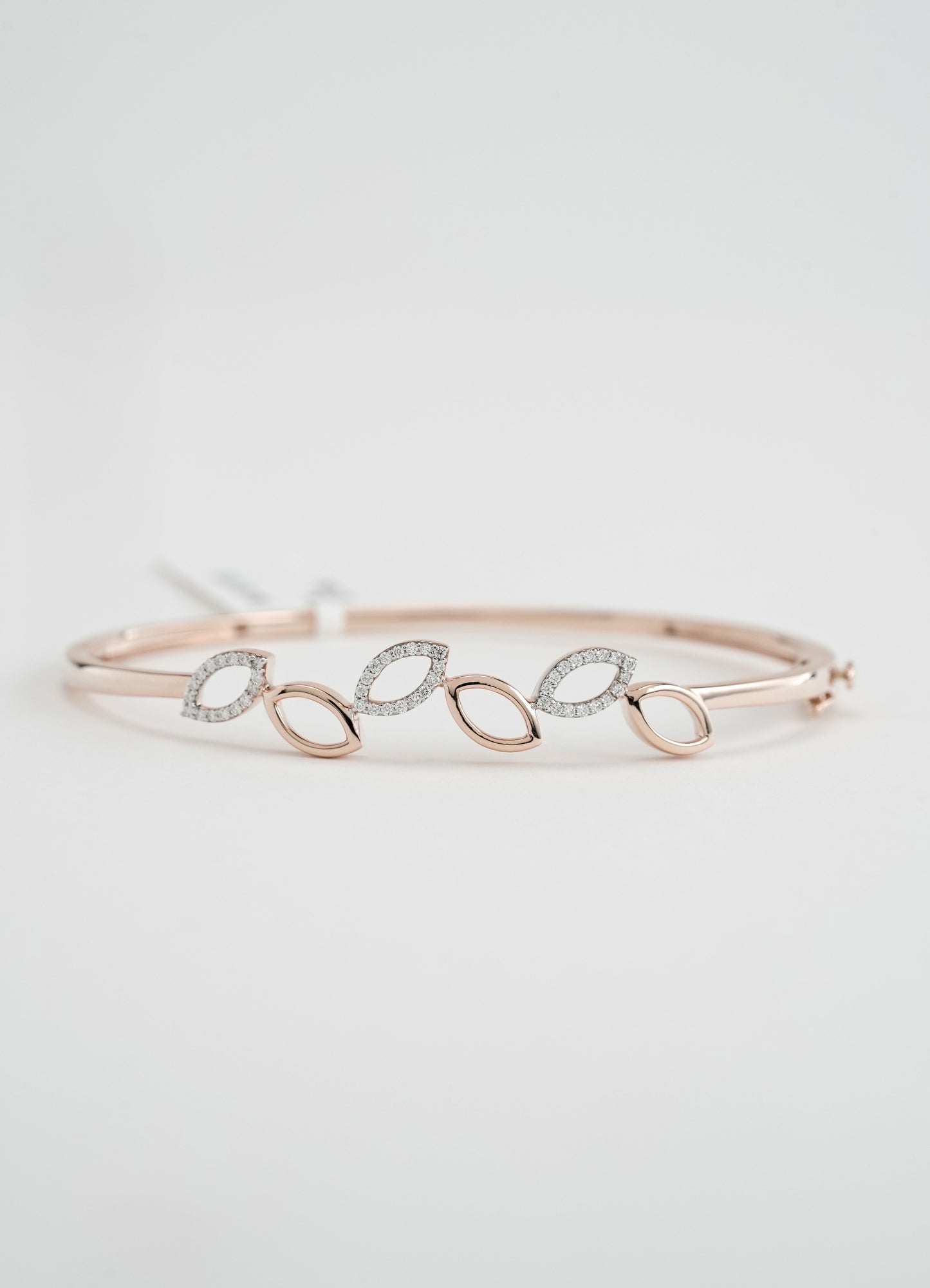 18KT Gold Bangle - SKU#BG18KTZD049