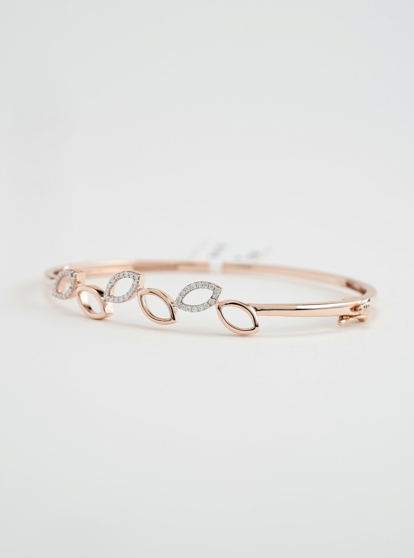 18KT Gold Bangle - SKU#BG18KTZD049