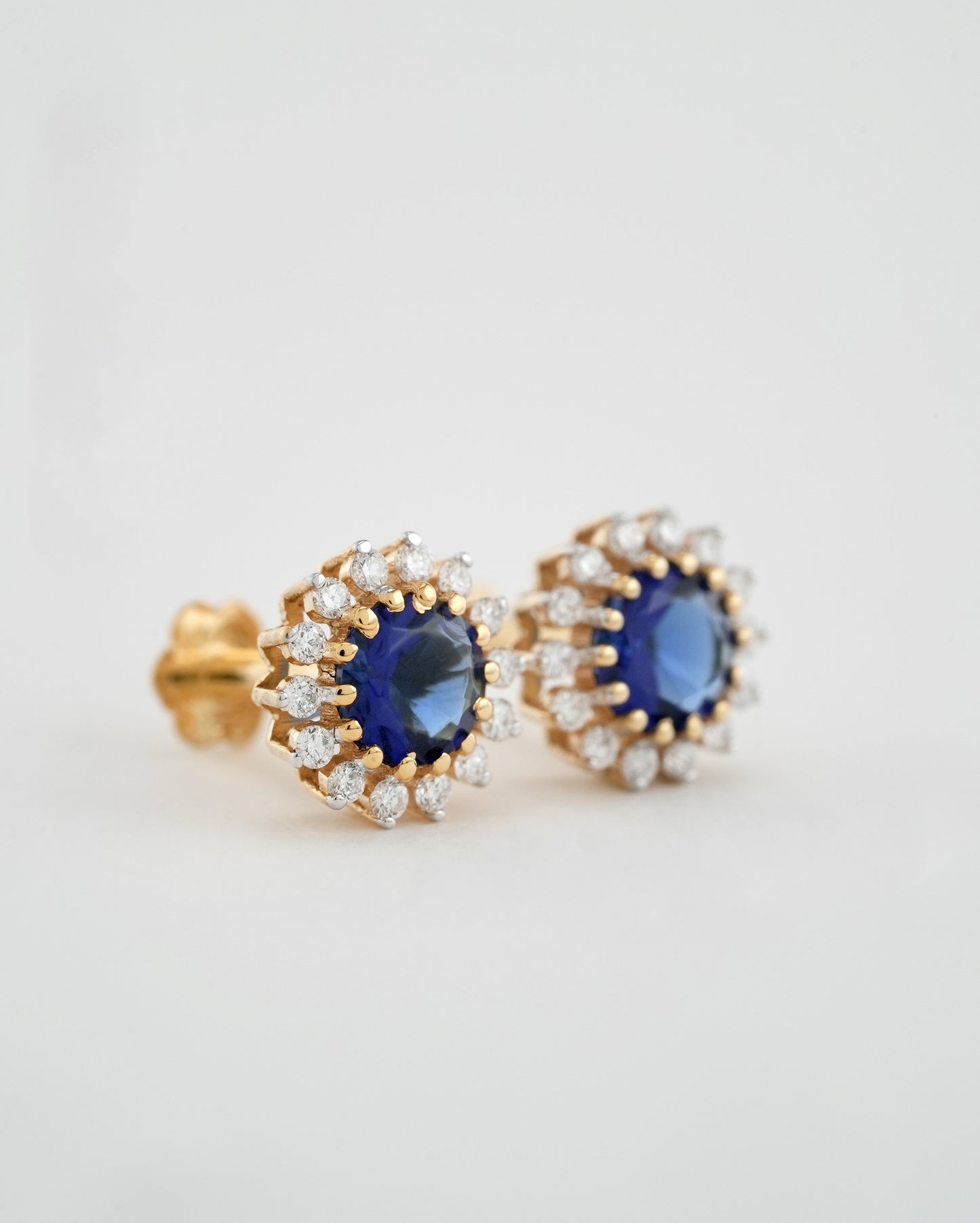 18KT Gold Nose Pin (Earstud) - SKU#ER18KTZD023