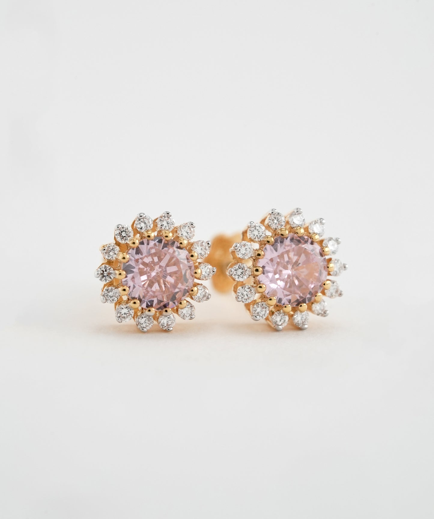 18KT Gold Nose Pin (Earstud) - SKU#ER18KTZD019
