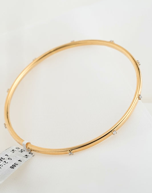 18KT Gold Bangle