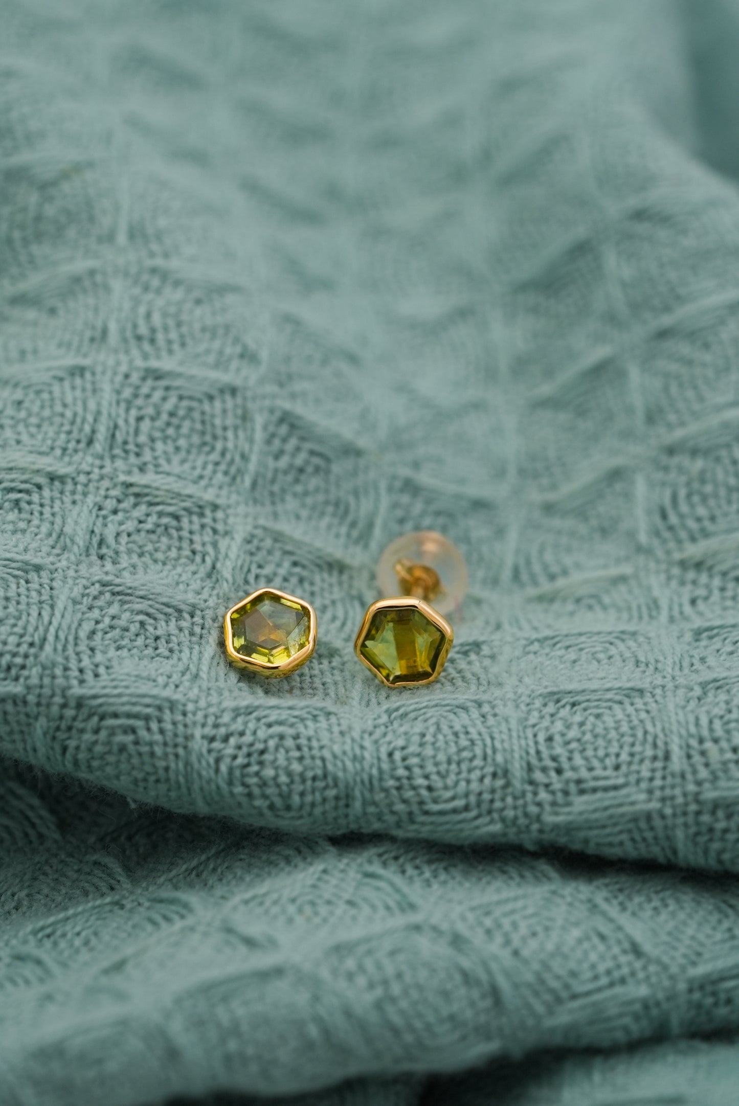 18KT Gold Earring - SKU#ER18KTZG026