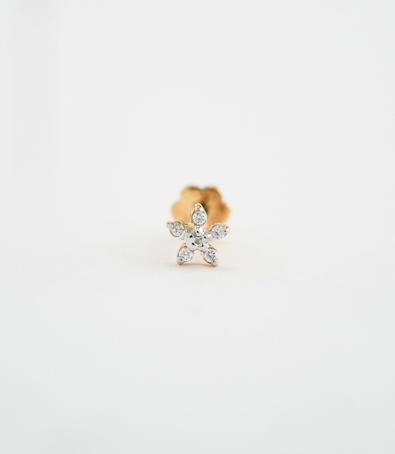 18KT Rose Gold Diamond Nose Pin 036
