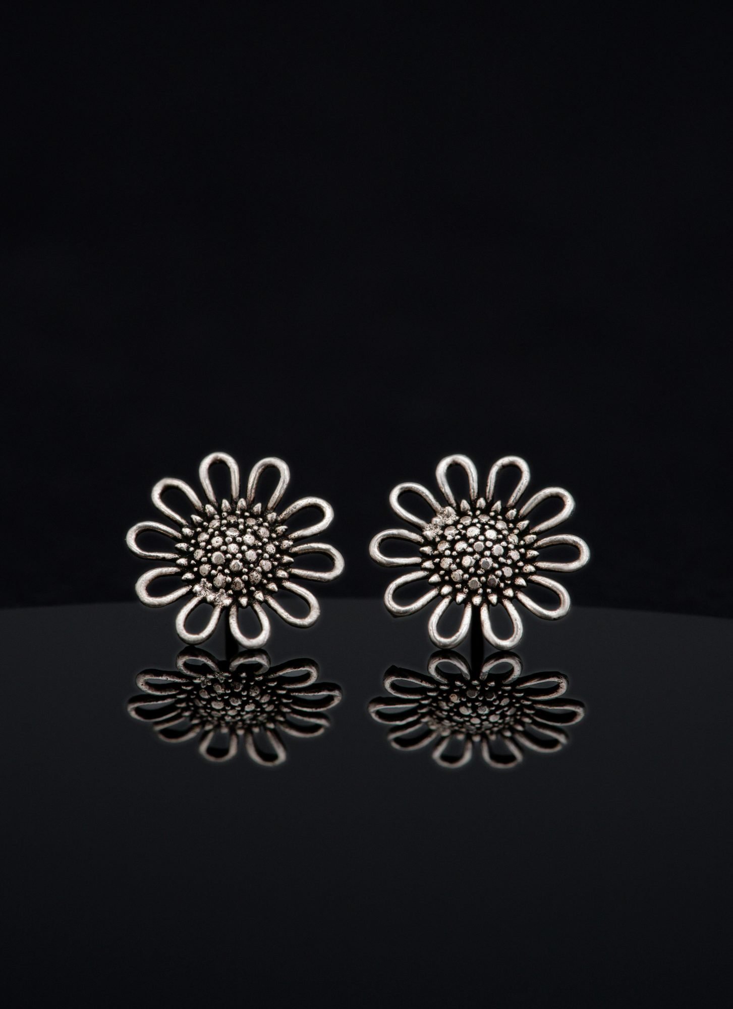Natural Stone Earstud
